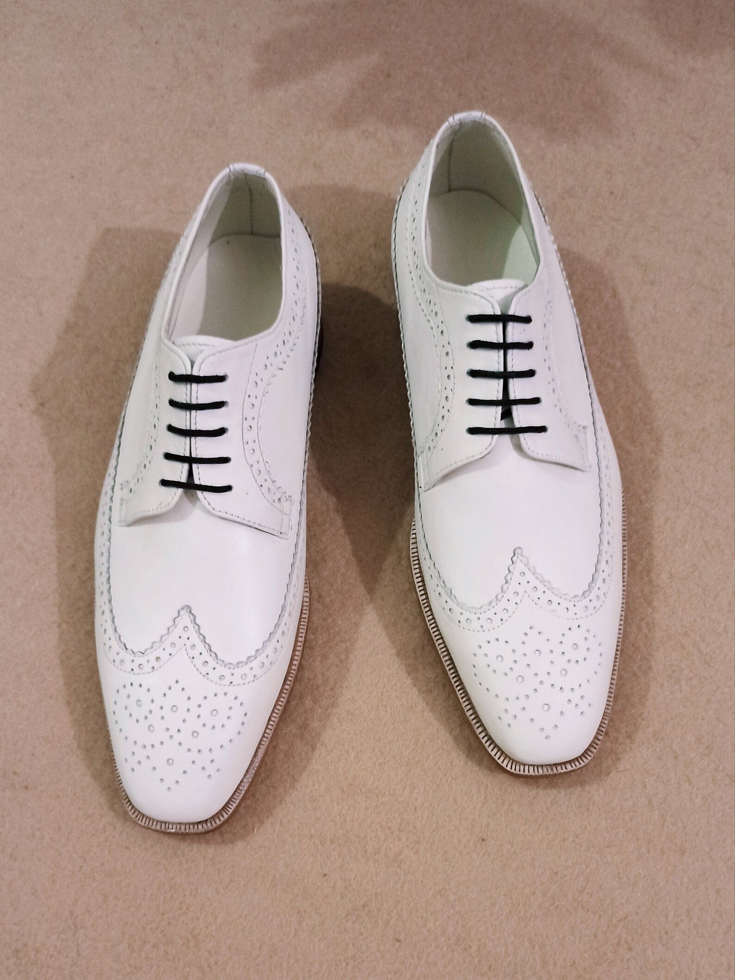 Leather brogue shoes